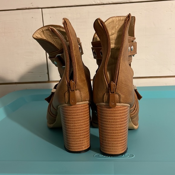 Tan embellished ankle booties - Picture 3 of 5